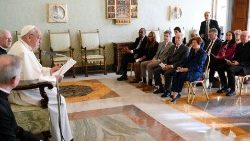  Papa duke folur me delegacionin nga Universiteti Loyola i Çikagos (Media e Vatikanit)