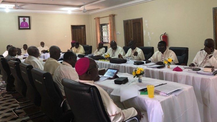 Bispos católicos do Gana durante a Plenária