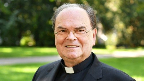 D: Bischof wirbt für Solidarität von Christen mit Juden und Muslimen