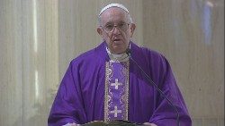 2020.03.27 Papa Francesco celebra la Messa a Casa Santa Marta