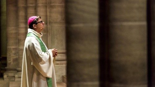 Schweiz: Baseler Bischof fordert Reue und Umkehr der Kirche