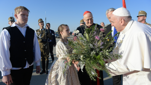 El Papa evoca su viaje a Hungría y los "gélidos vientos de guerra"