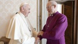 El  Arzobispo de Canterbury, Justin Welby, en audiencia con el Papa Francisco en octubre 2021 
