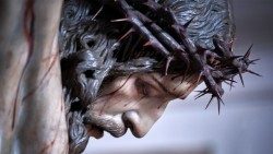"Cristo crucificado", obre del artista español José María Ruiz Monstes.