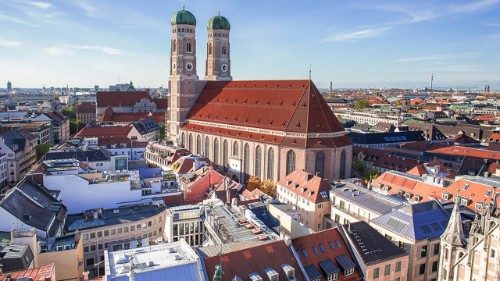 München-Freising: Dekanatsreform für Kirche vor Ort