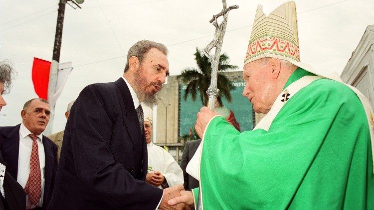 Le Pape Jean-Paul II et Fidel Castro le 25 janvier 1998 à La Havanne.