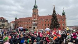 Un millón y medio de participantes en la tradicional Procesión de los Reyes Magos en Polonia