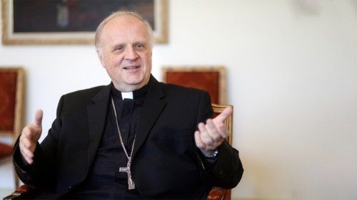 Nuncio en Hungría: A los húngaros les encanta la alegría y sinceridad del Papa