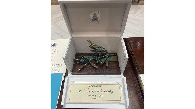One of the Pope's gifts to President Zelensky