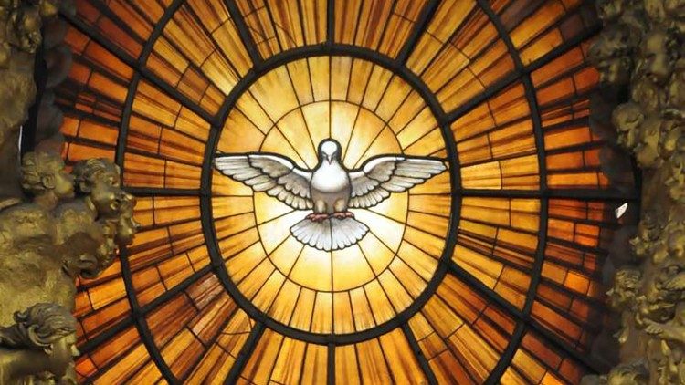 Heiliger Geist: Fenster in der Apsis des Petersdoms