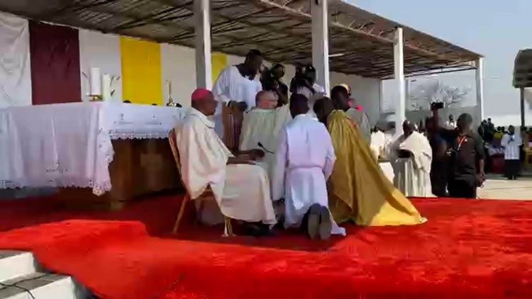 Angola. Ordinazione episcopale di monsignor Germano Penemote presieduta dal cardinale Parolin (12 Agosto 2023)