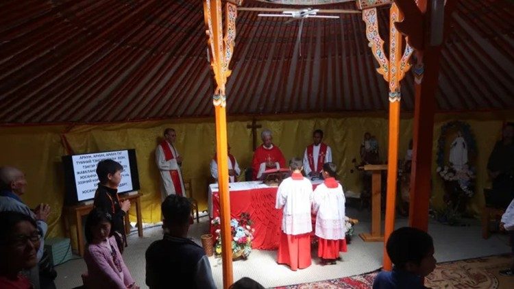 Celebrating Mass in Shuwuu
