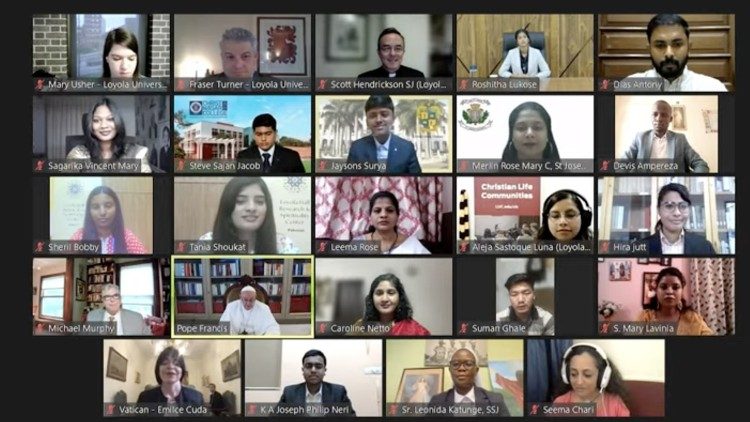 Un gruppo dei partecipanti all'incontro online con Papa Francesco "Building Bridges" per l'Asia meridionale 