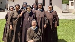 Die Gemeinschaft der Klarissen-Kapuzinerinnen vom Kloster San Romualdo in Fiera di Primiero, Italien 