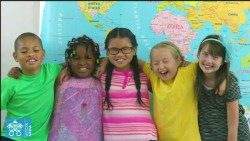 Una imagen del vídeo "Aprendamos de los niños y las niñas".