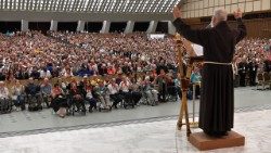 Ein Moment des dreitägigen Charis-Treffens in der Aula Paolo VI. im Vatikan 