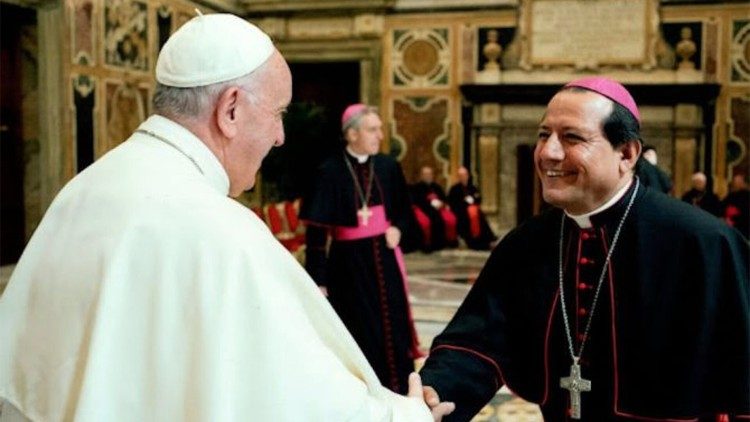 Un encuentro del Papa con Mons. Jorge Enrique Izaguirre