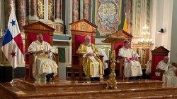 La Messa dell'arcivescovo Gallagher nella cattedrale di Panama