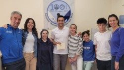 Visita de Fernando Belasteguín al Dispensario Pediátrico Santa Marta - domingo 7 de abril de 2024. (Vatican Media)
