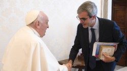 O encontro do Papa Francisco com Bernardo García-Larraín