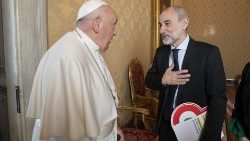 Il Papa con Massimo Gandolfini, neurochirurgo e leader del Family Day