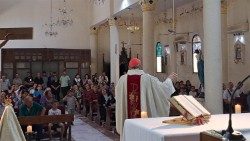 Kardinal Pizzaballa am Donnerstag bei der Messe in der Gemeinde von Gaza
