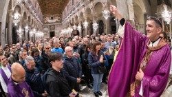 La Messa del Maratoneta celebrata dell'arcivescovo Pagazzi