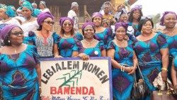 Rencontre des femmes de l'archidiocèse de Bamenda au Cameroun.
