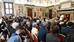 Папата с участниците във Втората световна среща за Човешко братство