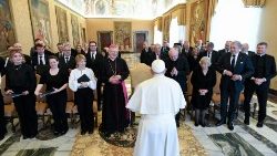 Papež František se svými hosty z Amsterdamu