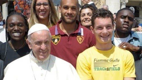 Il Papa con Filippo Tortu e alcuni campioni dell’atletica leggera (piazza San Pietro, 30 maggio 2018)