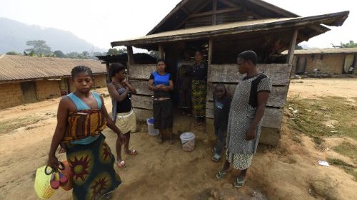 Camarões. Na região anglófona, as mulheres se unem para pedir cessar-fogo