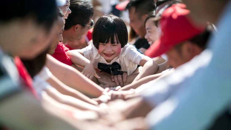 Aktion zum Weltkindertag, das Foto wurde in China aufgenommen
