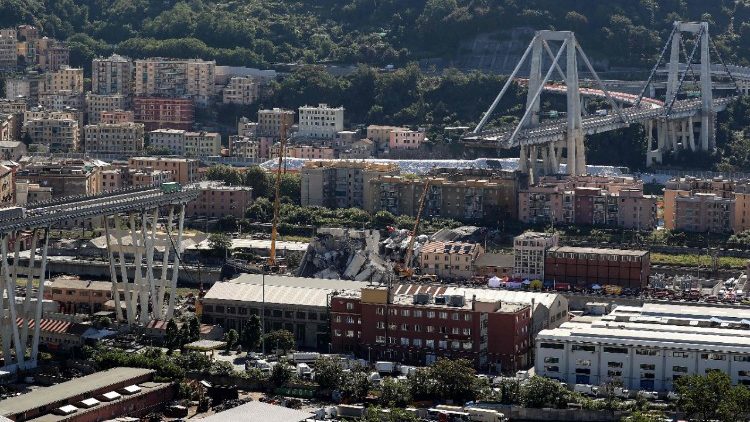 انهيار جسر موراندي في مدينة جنوة الإيطالية 14 آب 2018