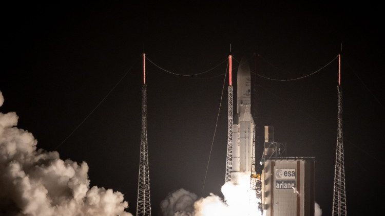 Ariane 5 lifts off from launcpad at the European Space Center in French Guiana, 19 October 2018.