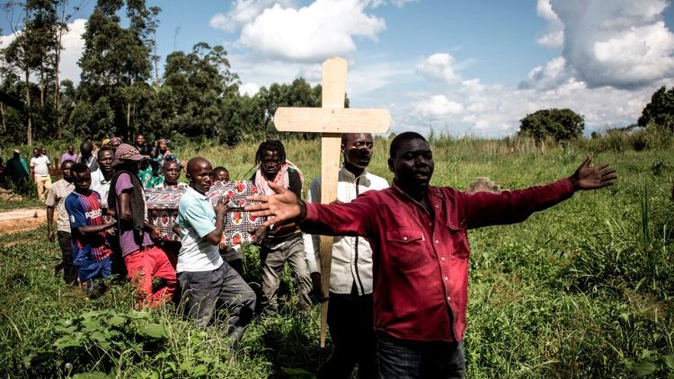 Cortège funéraire à Béni dans l'est de la RDC, le 12 novembre 2018. Six personnes avaient été tuées par les ADF