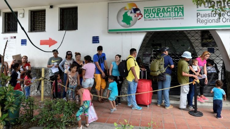 Migrants vénézueliens au poste frontière colombien de Cucuta, le 27 février 2019. 