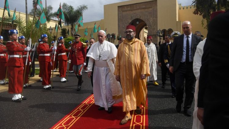 Paavi Franciscus ja Marokon kuningas Muhammad VI 