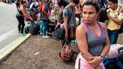 Flüchtlinge aus Venezuela an der Grenze zu Peru