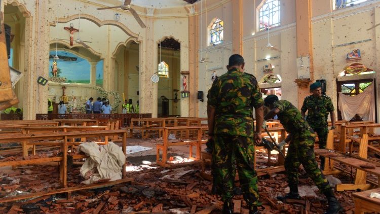 Srí Lanka: a húsvéti terrortámadás pusztítása