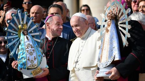 Pápež apeloval za Irak a bol svedkom britsko-argentínskeho zmierenia 