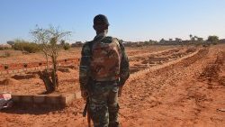 Militari che presiedono il Sahel