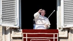 教皇フランシスコ、アンジェラスの祈り