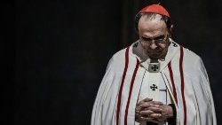 Le cardinal Philippe Barbarin, le 3 avril 2016, lors d'une messe en la cathédrale Saint-Jean, Lyon. 