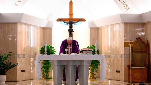 Papež med homilijo: Prosimo za milost, da ne bi zapadli v ravnodušnost