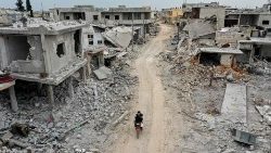 No al decimo anno di carneficina in Siria