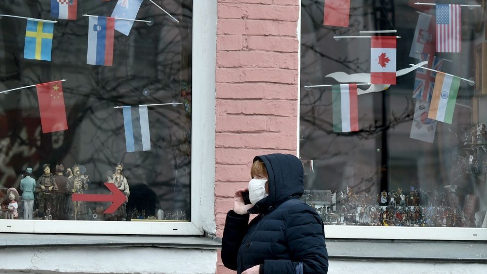Una donna per le strade di Kiev
