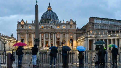 Papa: Valja ispričati istinski život, izići i susresti ljude