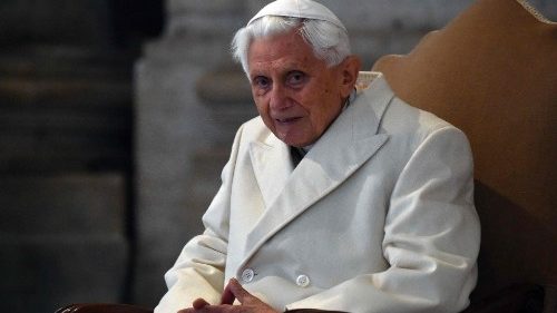 Benedikt XVI. distanziert sich von „Katholischer Integrierter Gemeinde“ 