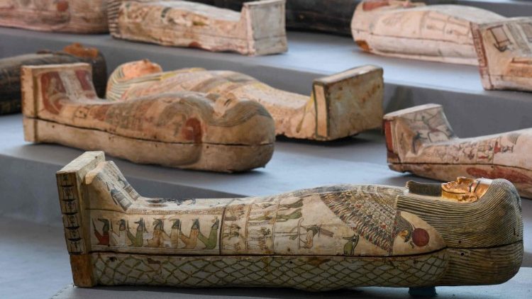 Откритите саркофази в некропола Сакара, Египет, 14 ноември 2020